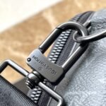 Super Vip 1:1 – Louis Vuitton Alpha Messenger Bag Monogram Eclipse Canvas Black 24Cm M46955 - Image 7
