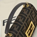 Fendi Baguette Phone Pouch Bag Brown 19Cm 7AS142AP9LF19TA - Image 5