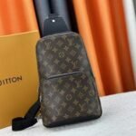 Louis Vuitton Avenue Slingbag Monogram Brown 31Cm M45897 - Image 2