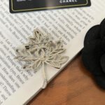 Chanel CC Leaf Brooch Black Gold - Image 6