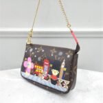 Louis Vuitton Pochette Accessoires Vivienne In London 23cm M80863 - Image 3
