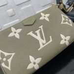 Super Vip 1:1 – Louis Vuitton Multi Pochette Accessoires Bag Green 25Cm M22670 - Image 9
