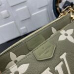 Super Vip 1:1 – Louis Vuitton Multi Pochette Accessoires Bag Green 25Cm M22670 - Image 10