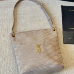 Saint Laurent Niki Supple Bucket In Suede Gray 40Cm - Image 3
