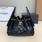 Chanel 25 Small Handbag Shiny Crumpled And Gold Tone Ruthenium Finish Metal Black 26Cm - Image 2