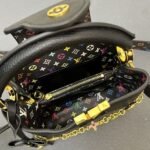 Louis Vuitton x Takashi Murakami Capucines Mini Black 21Cm - Image 7