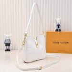 Louis Vuitton Small Hobo Bag White 24Cm - Image 6