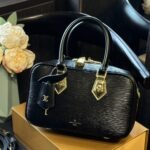Louis Vuitton Bolsa Voltaire Black 25cm M12009 - Image 3