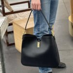 Louis Vuitton Large Hobo Bag Black 36Cm - Image 7