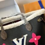 Louis Vuitton Teddy Monogram Shearling Neverfull Mm Black 33cm - Image 5