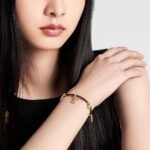 Louis Vuitton LV Blooming Bracelet M8433Z - Image 6