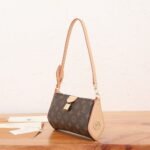 Louis Vuitton Pochette Tirette 23.5cm M12859 - Image 7