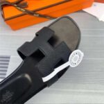 Hermes Oran Slide Sandals Black - Image 4