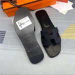 Hermes Oran Slide Sandals Black - Image 5